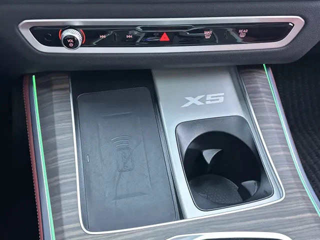 BMW X5 — Фото автомобиля 15