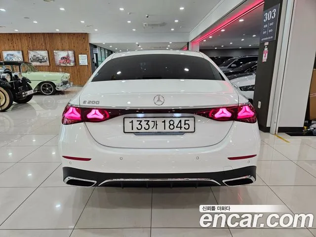 Mercedes-Benz E-Class W214 — Фото автомобиля 4
