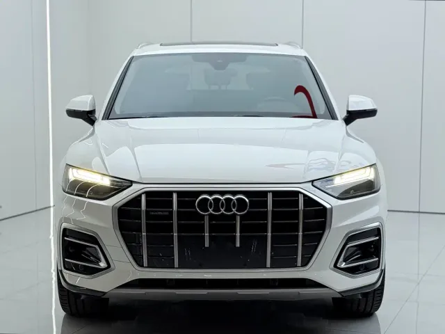 Audi Q5L — Фото автомобиля 3