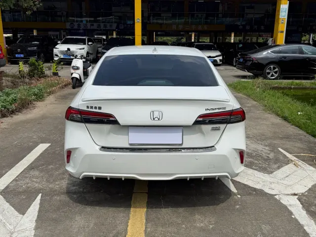 Honda Inspire — Фото автомобиля 11