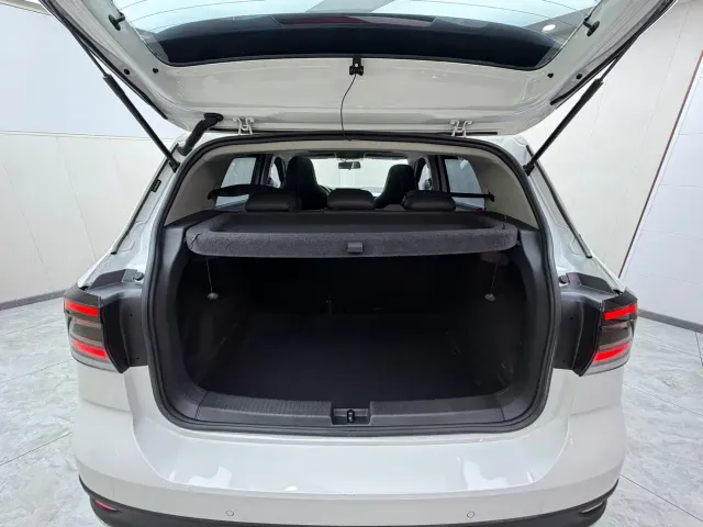 Volkswagen T-Cross — Фото автомобиля 18