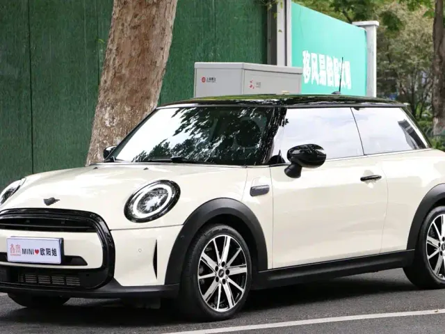 MINI Hatch — Фото автомобиля 10