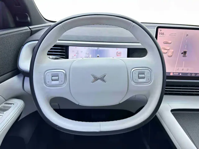 Xpeng G6 — Фото автомобиля 9