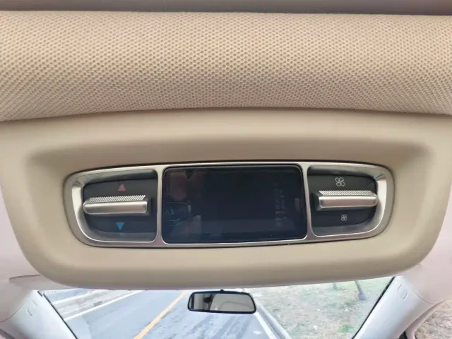 Mercedes-Benz V-Class — Фото автомобиля 16