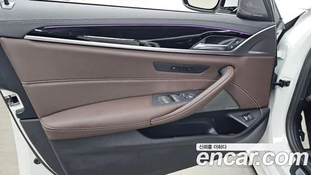 BMW 5-Series 5 серия (G30) 530i xDrive M Sport — Фото автомобиля 22
