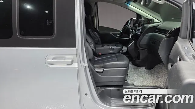 Hyundai Staria Staria Tourer 11 мест — Фото автомобиля 11