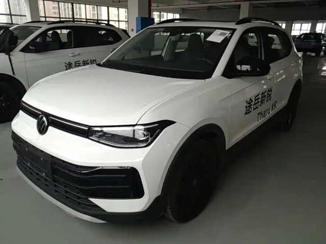 Фотография автомобиля — Volkswagen Tharu