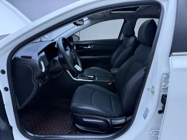 Kia K3 — Фото автомобиля 16