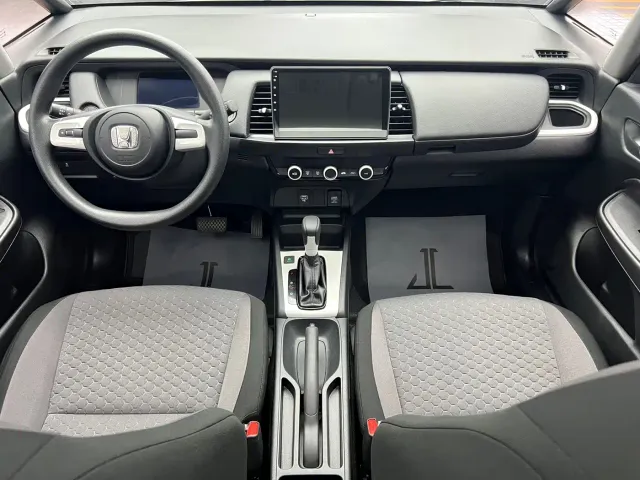 Honda Fit — Фото автомобиля 9