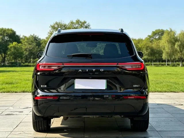 Aito M7 — Фото автомобиля 5