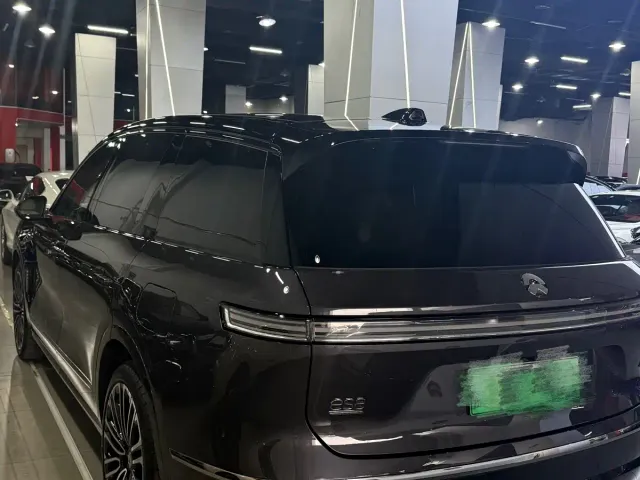 Nio ES8 — Фото автомобиля 4