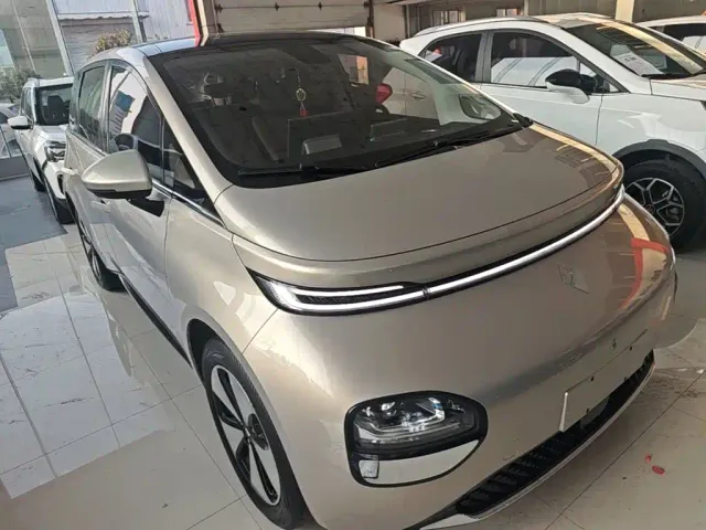 Baojun Baojun Cloud 2023 460 Max — Фото автомобиля 3