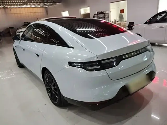 Leapmotor C01 — Фото автомобиля 4