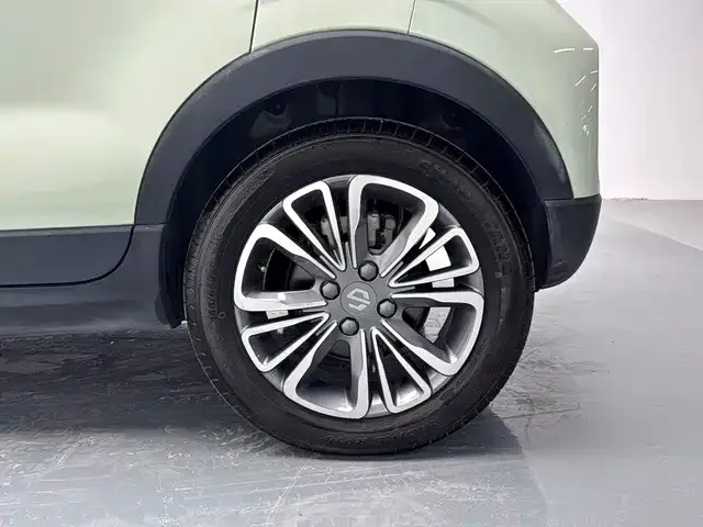 Leapmotor T03 — Фото автомобиля 8