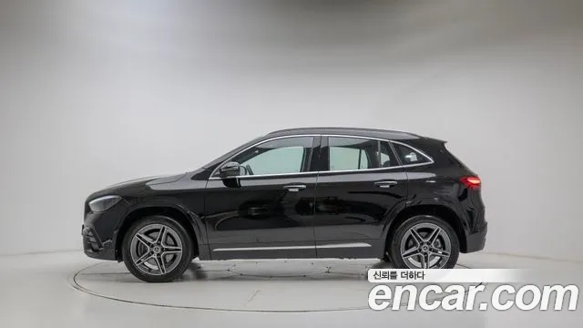 Mercedes-Benz GLA-Class H247 — Фото автомобиля 2