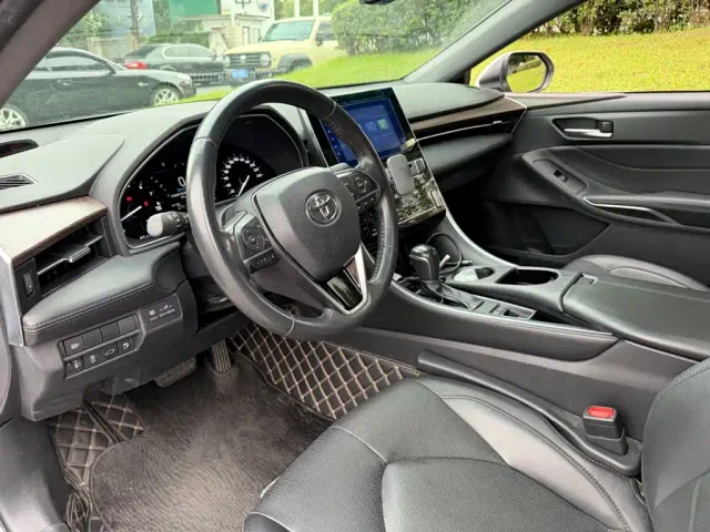 Toyota Avalon — Фото автомобиля 7