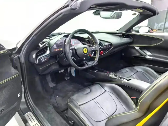 Ferrari SF90 — Фото автомобиля 7