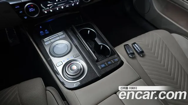 Genesis G80 RG3 — Фото автомобиля 9