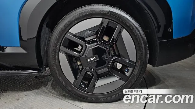 Kia EV9 — Фото автомобиля 6