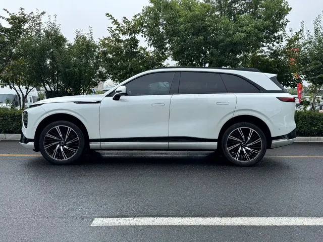 Xpeng G9 — Фото автомобиля 5