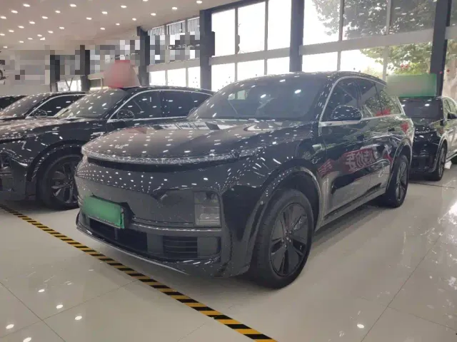 Фотография автомобиля — Li Auto L8