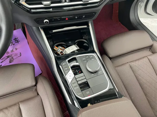 BMW 3 Series — Фото автомобиля 11