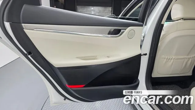 Hyundai Grandeur — Фото автомобиля 23