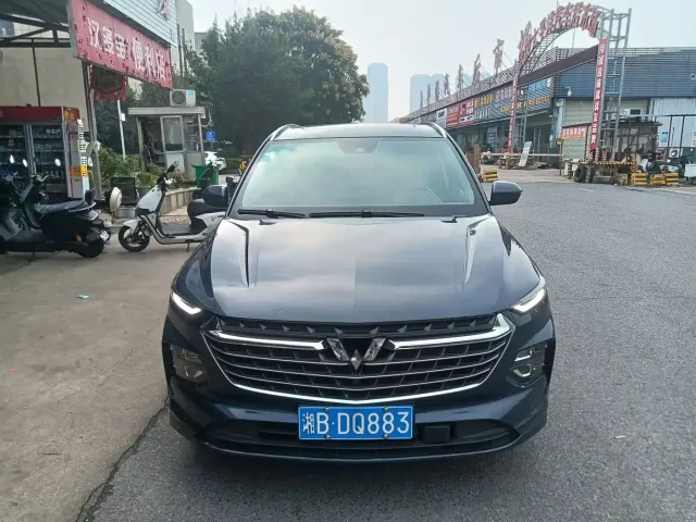 Wuling Victory — Фото автомобиля 2