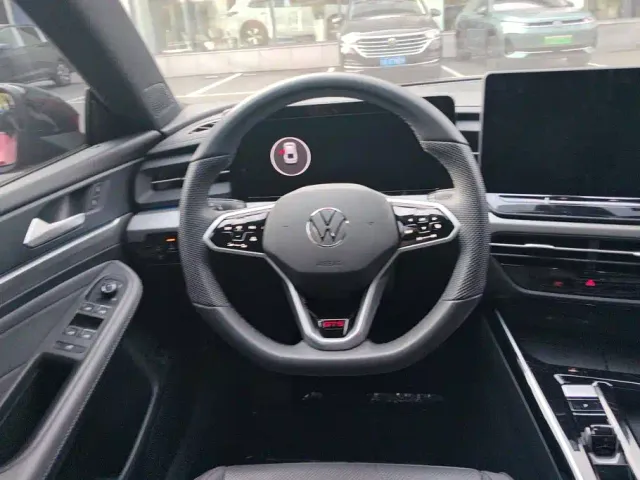 Volkswagen Lamando — Фото автомобиля 14