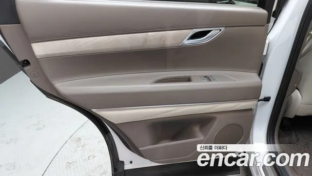 Genesis GV80 — Фото автомобиля 14