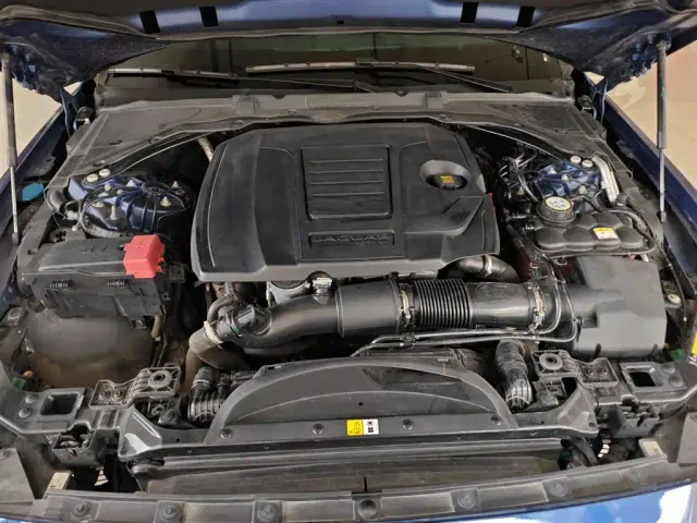 Jaguar XEL — Фото автомобиля 19