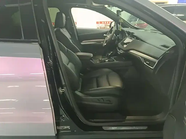 Cadillac XT4 — Фото автомобиля 24