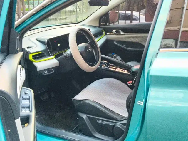 Geely Binyue — Фото автомобиля 9