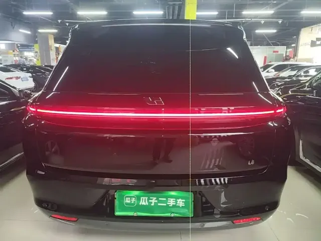 Li Auto L8 — Фото автомобиля 5