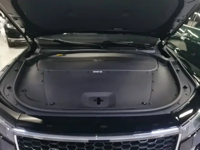 Li Auto ONE — Фото автомобиля 19