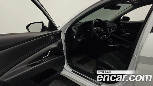 Hyundai Avante — Фото автомобиля 15