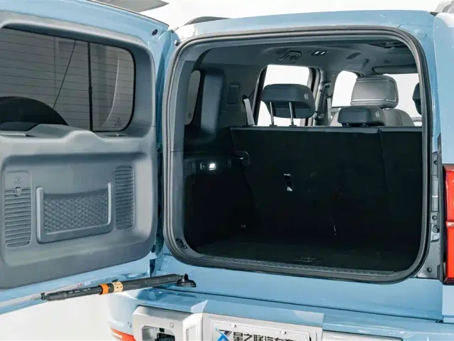 BYD FangChengBao Leopard 5 — Фото автомобиля 25