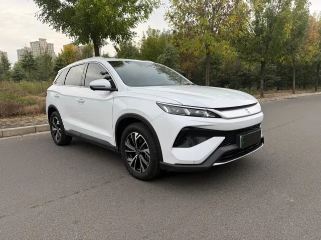 BYD Song Pro — Фото автомобиля 3