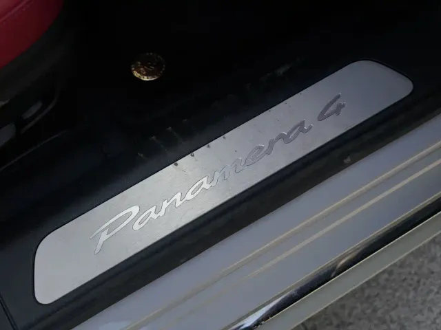 Porsche Panamera — Фото автомобиля 6