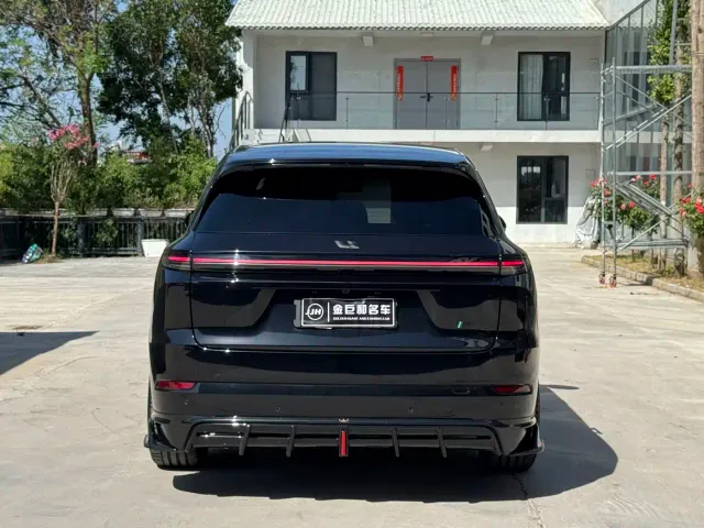 Li Auto L7 — Фото автомобиля 17