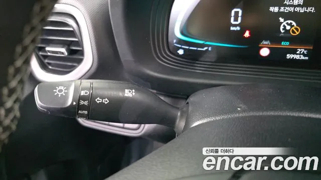 Hyundai Venue Venue 1.6 Premium — Фото автомобиля 26