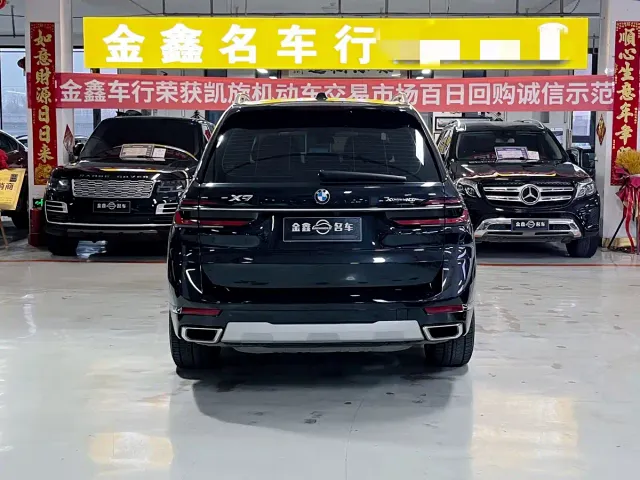 BMW X7 — Фото автомобиля 6