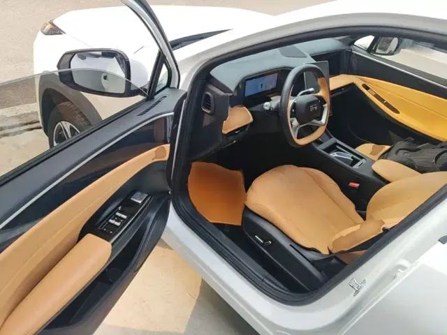 Geely Galaxy L7 — Фото автомобиля 13