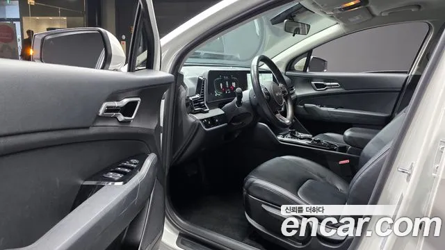 Kia Sportage Sportage 5-е поколение Бензин 1.6 турбо 2WD — Фото автомобиля 10