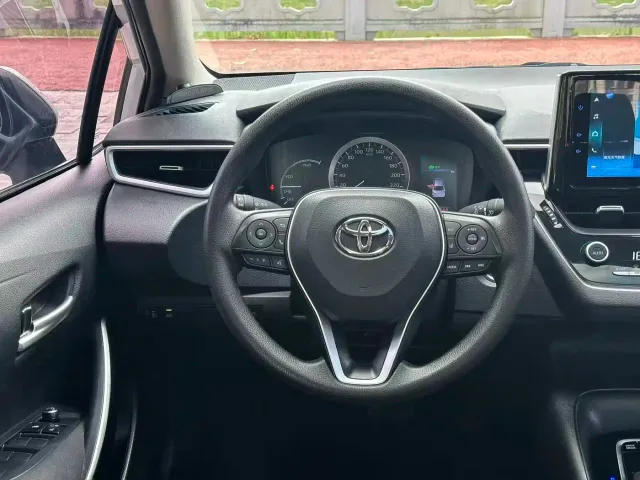 Toyota Corolla — Фото автомобиля 10