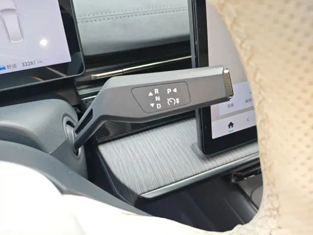 Dongfeng Yipai eπ007 2024 620Pro Edition — Фото автомобиля 15
