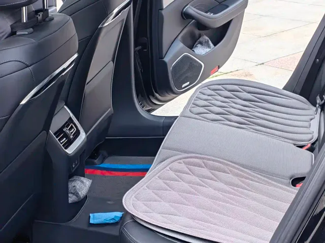 Hongqi H5 — Фото автомобиля 9