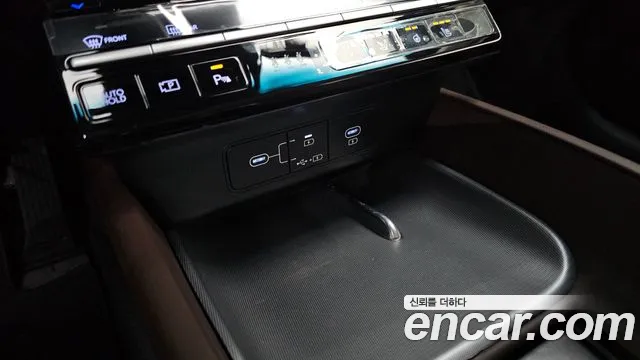 Hyundai Grandeur GN7 — Фото автомобиля 30