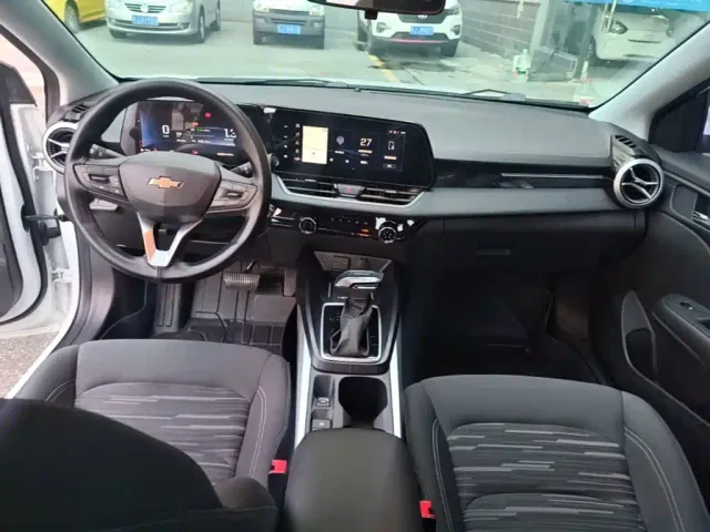 Chevrolet Monza — Фото автомобиля 9