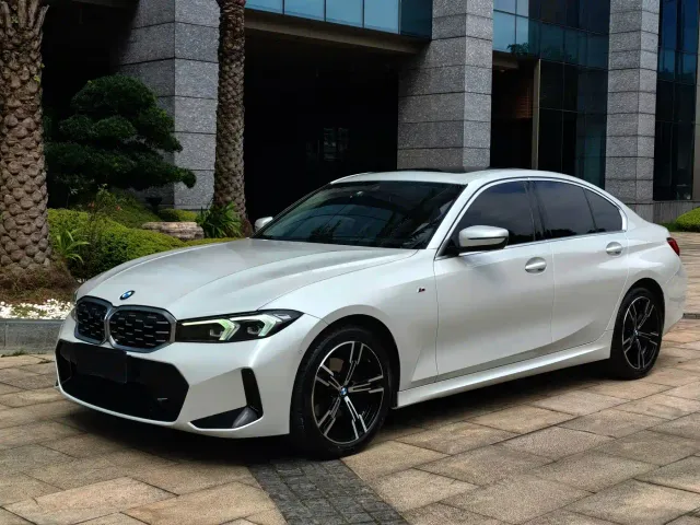 BMW 3 Series — Фото автомобиля 3